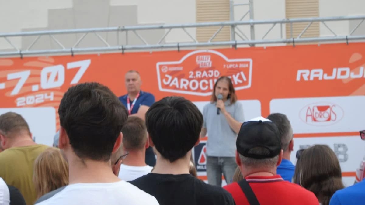 Ceremonia startu Rally and Race Rajdu Jarocińskiego