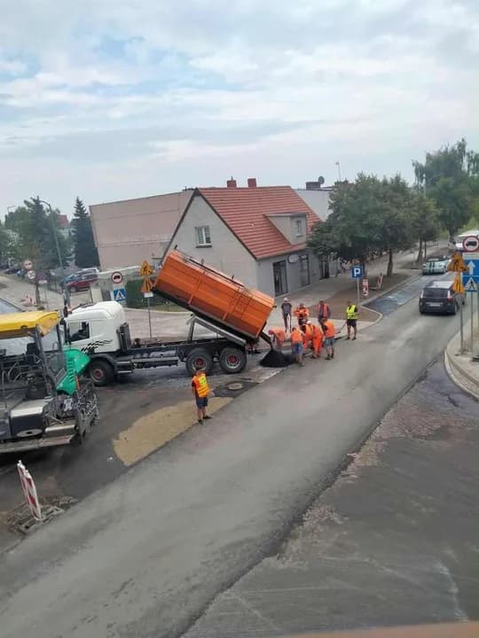 Remont ulic: Kościuszki i Dąbrowskiego w Jarocinie — zdjęcie 3 z 23