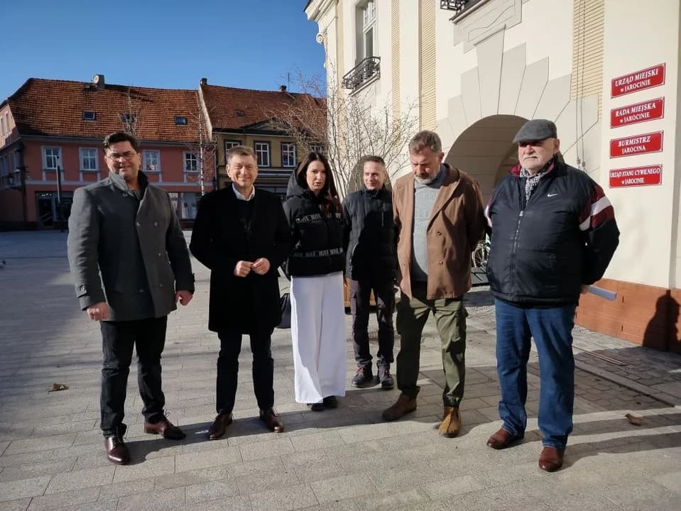 Poseł Mariusz Witczak w Jarocinie zachęcał do głosowania na Rafała Trzaskowskiego i wykorzystywania pieniędzy z KPO — zdjęcie 2 z 4
