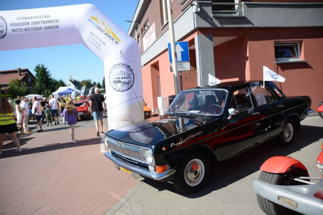 Zakończenie sezonu Stowarzyszenia „Moto-Weteran” Jarocin — zdjęcie 4 z 54