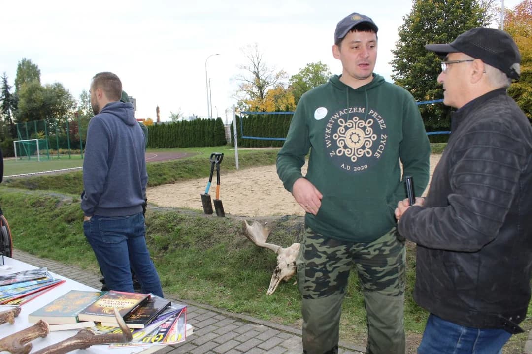 II Jarociński Dzień Pasjonata i Kolekcjonera w Liceum Ogólnokształcącym w Jarocinie — zdjęcie 3 z 102