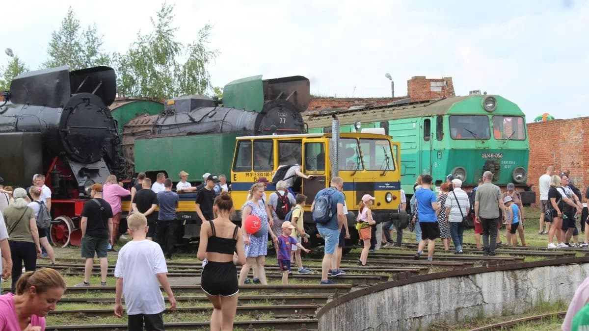Festyn Kolejowy na Parowozowni przyciągnął tłumy [ZDJĘCIA, WIDEO] — zdjęcie 6 z 36