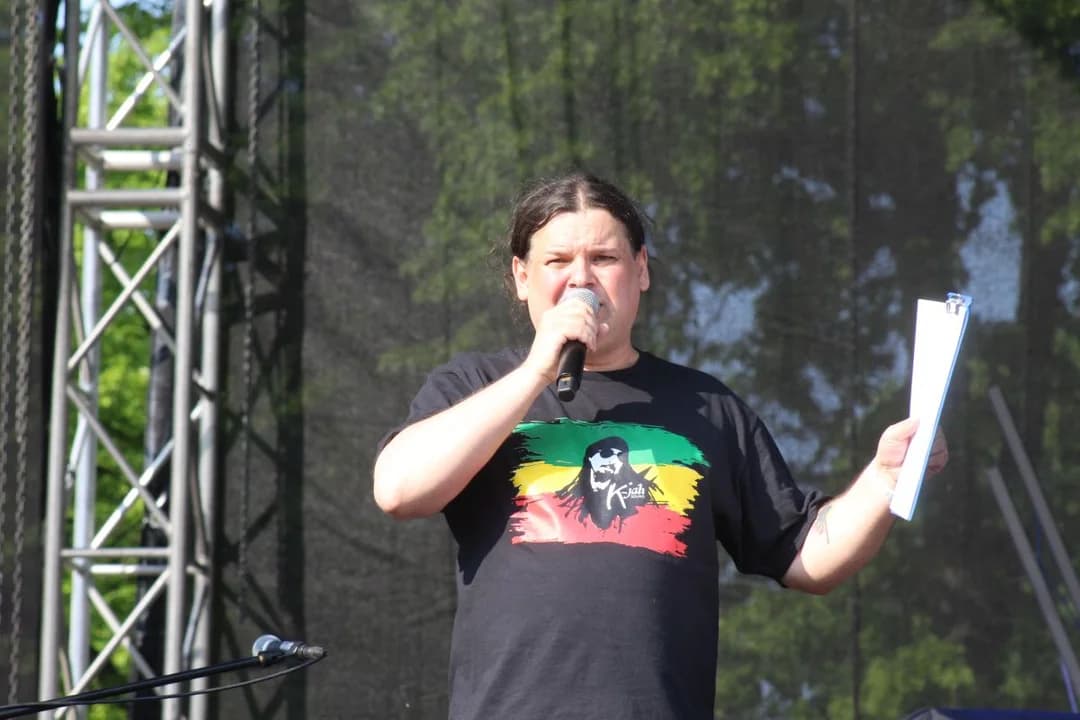 Premiera nowej piosenki Tomasza Jankowskiego. Nagrali ją finaliści Festiwalu Piosenki Młodzieżowej — zdjęcie 4 z 302