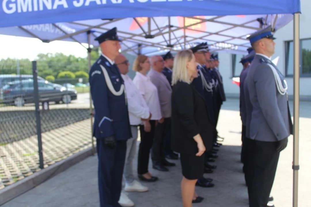 Święto Policji w Jarocinie. Policjanci odebrali awanse, padła ważna zapowiedź na 2027 rok