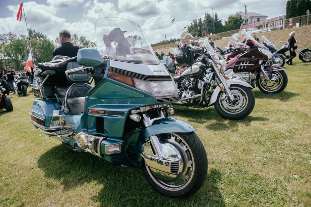 Na zlot motocyklowy w Żerkowie przybyły setki fanów dwóch kółek