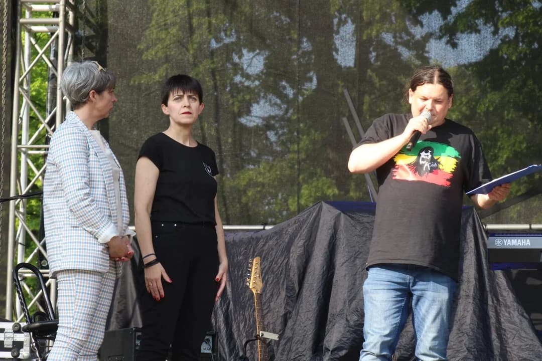 Premiera nowej piosenki Tomasza Jankowskiego. Nagrali ją finaliści Festiwalu Piosenki Młodzieżowej — zdjęcie 5 z 302