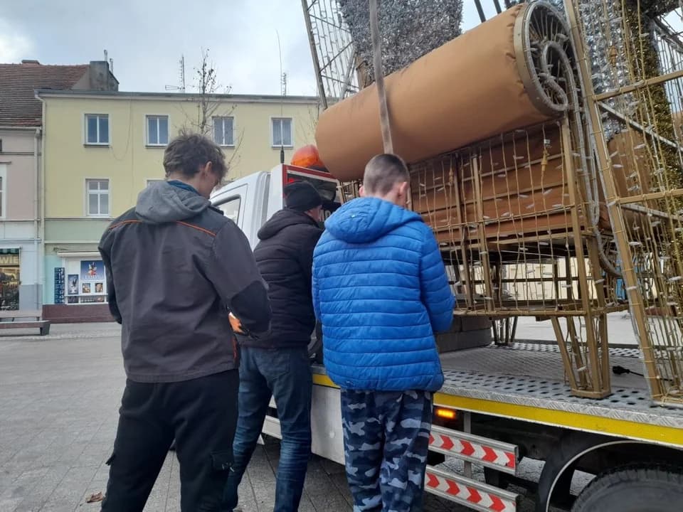 To już koniec świątecznego klimatu na rynku w Jarocinie [ZDJĘCIA]