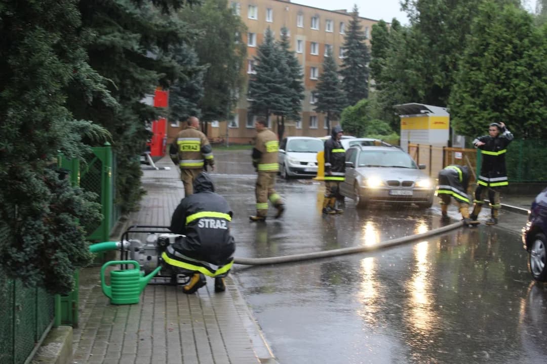Po burzach i ulewach liczne interwencje jarocińskiej straży pożarnej [ZDJĘCIA]