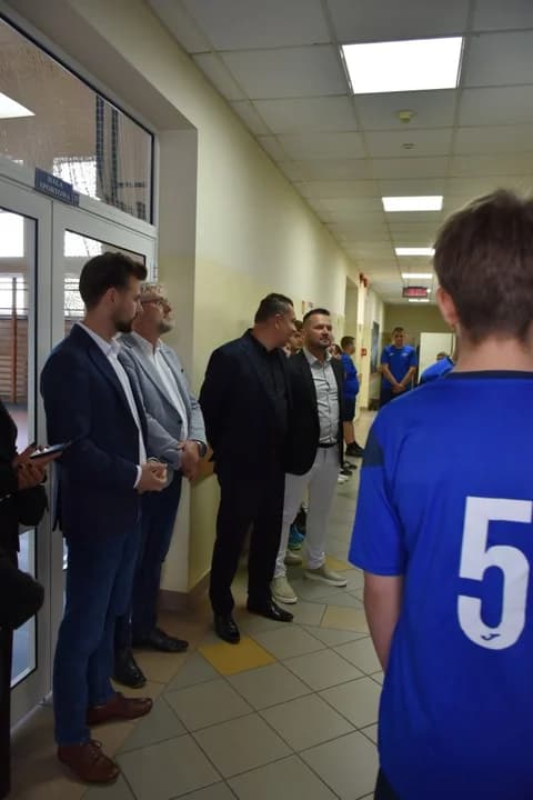 Uczniowie mają nowoczesną siłownię . Teraz lekcje WF-u będą jeszcze ciekawsze — zdjęcie 5 z 31