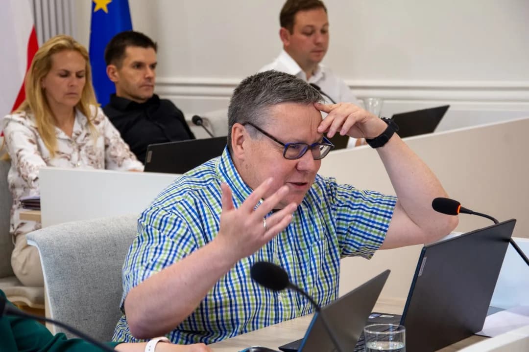 Posiedzenia Rady Miejskiej w Jarocinie (lipiec 2025 r.) — zdjęcie 4 z 25