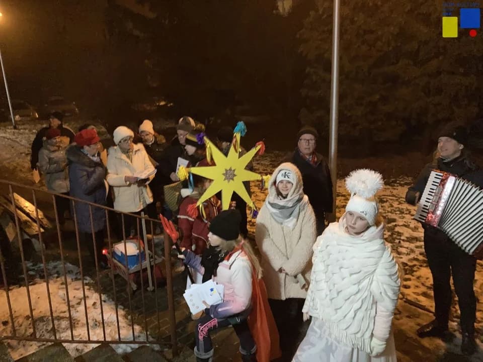 Kotlińskie kolędowanie i spotkanie przy choince. Zobacz, kiedy i na jakich ulicach [ZDJĘCIA]
