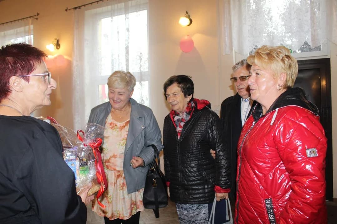 Sołtyska i radna powiatowa na scenie. 8-lecie Klubu Społecznego "Mieszko" w Mieszkowie [ZDJĘCIA]