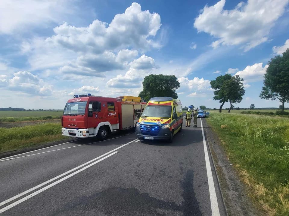 Zderzenie ciężarówki z autem dostawczym na DK 11 [ZDJĘCIA] — zdjęcie 4 z 4