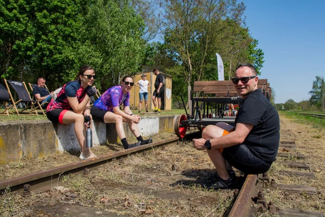 Majówka na drezynach w Borzostowie