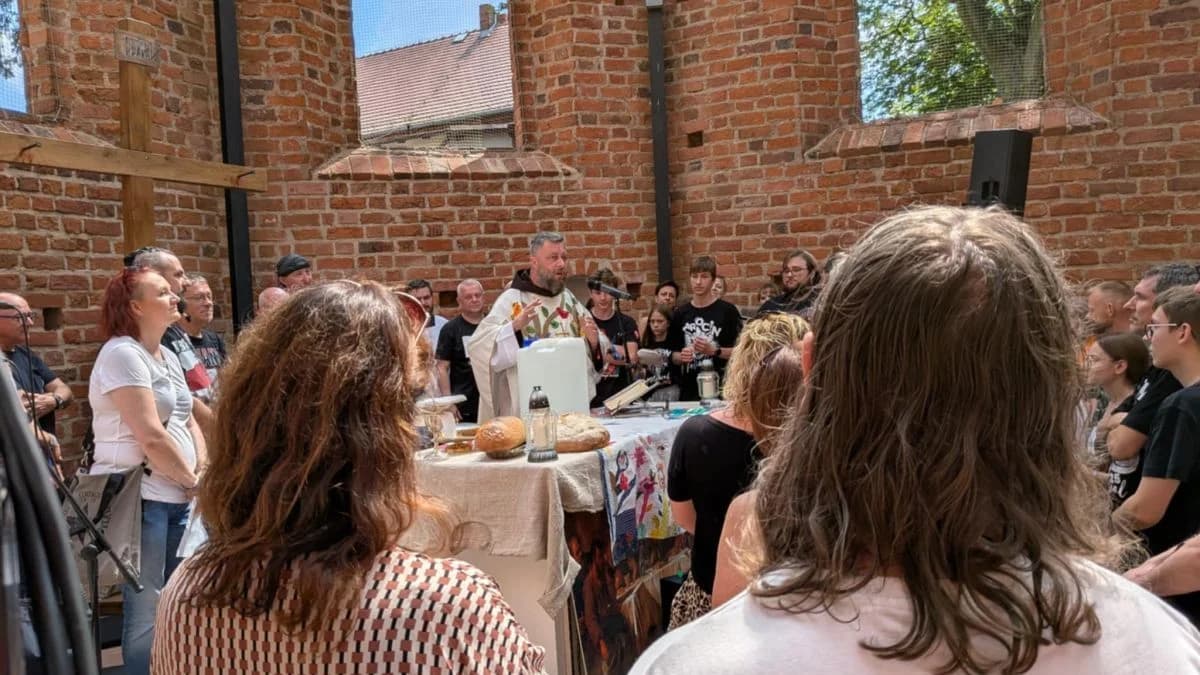 Msza Święta w intencji zmarłych muzyków