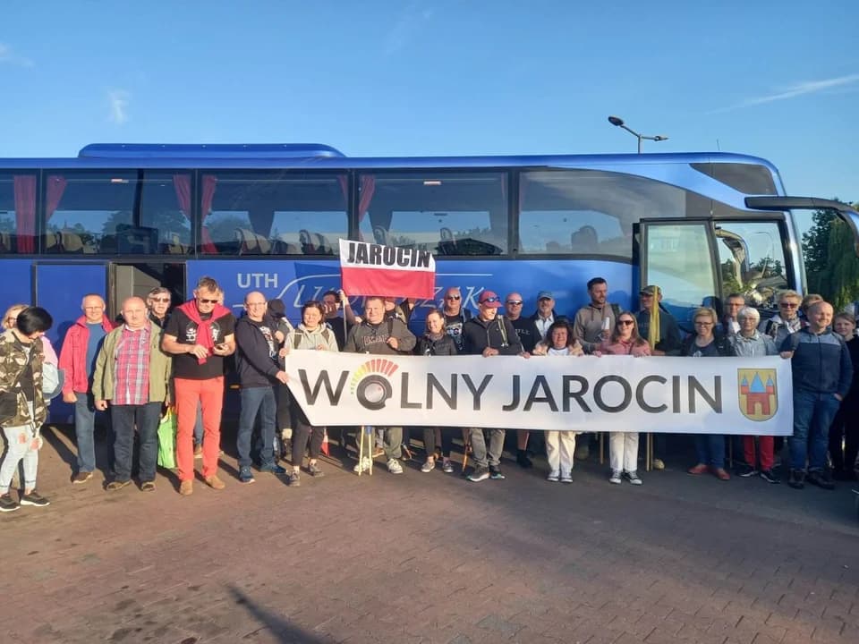 Popierający opozycję Polacy byli w Warszawie na marszu. Jarociniacy również — zdjęcie 5 z 45