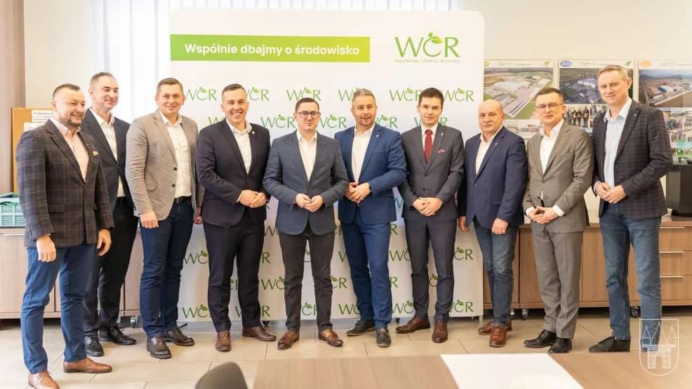Wiceminister Miłosz Motyka w Wielkopolskim Centrum Recyklingu w Jarocinie — zdjęcie 4 z 12