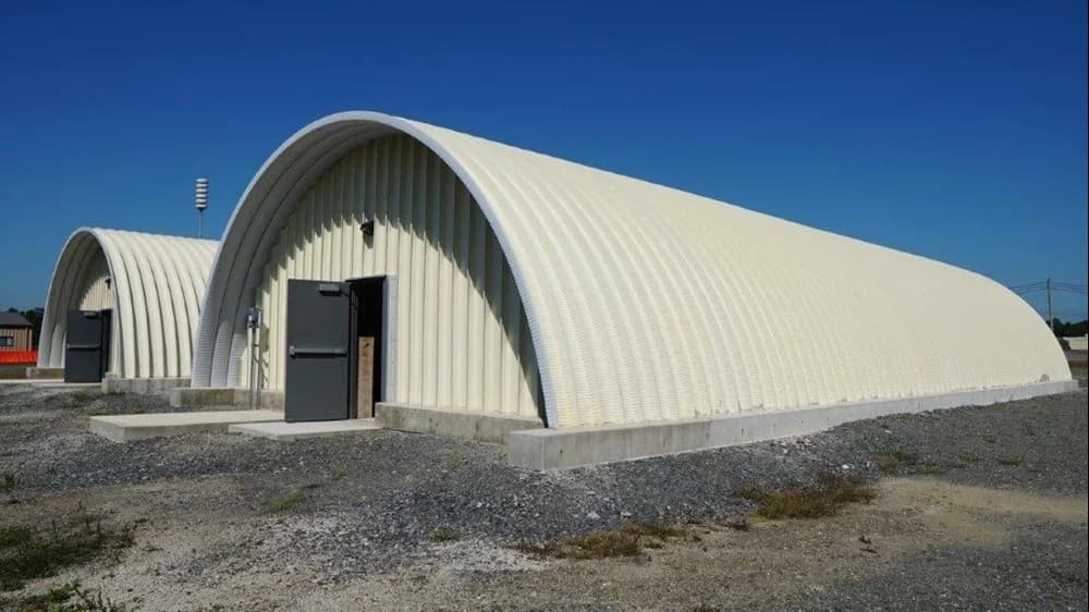 Do batalionu w Jarocinie trafi fabryka budowy schronów Ultimate Bulding Machine — zdjęcie 4 z 12