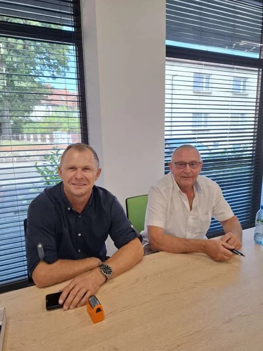 Ponad 200 uczniów podpisało umowy z pracodawcami na naukę zawodu koordynowaną przez Cech Rzemiosł Różnych w Jarocinie [ZDJĘCIA] — zdjęcie 6 z 36