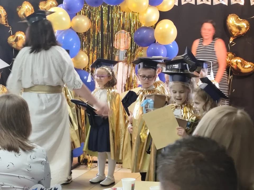 Niezapomniane pożegnanie w przedszkolu. „Tygryski” gotowe na szkolną przygodę — zdjęcie 5 z 110