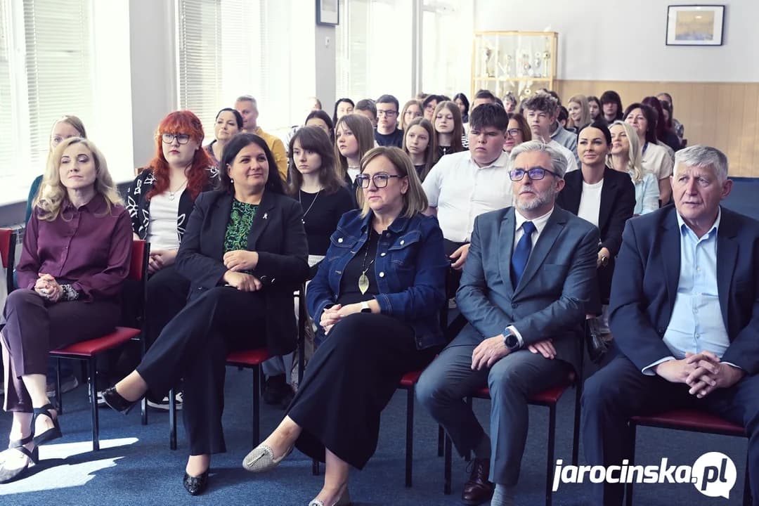 Gośćmi finału byli między innymi poseł Lidia Czechak i członek zarządu Powiatu Jarocińskiego Jan Szczerbań