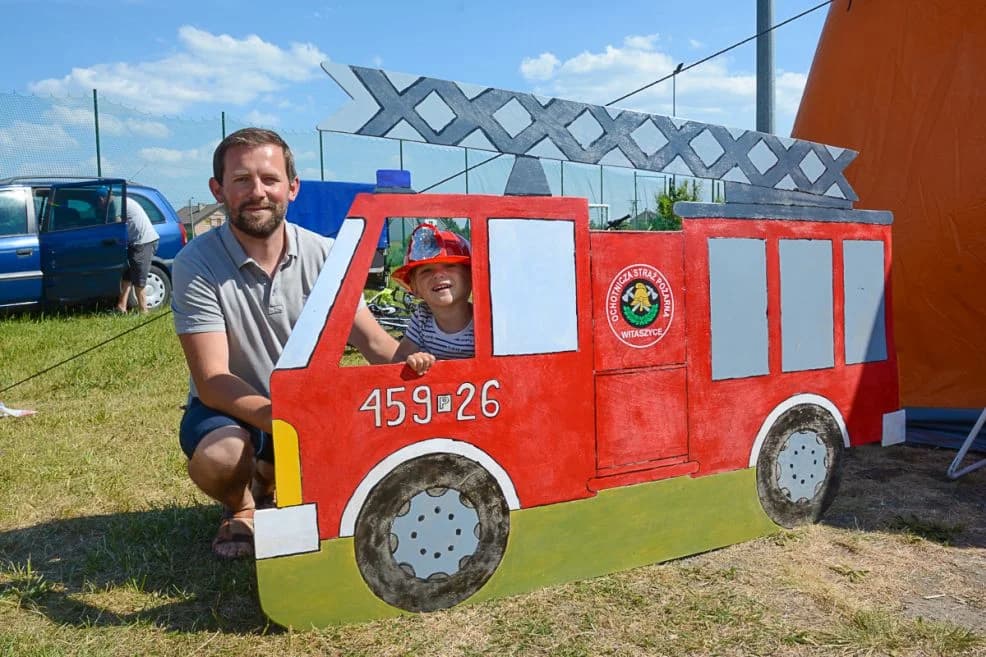 Świetna pogoda i mnóstwo atrakcji towarzyszyło Piknikowi Rodzinnemu w Witaszycach [ZDJĘCIA] — zdjęcie 2 z 84