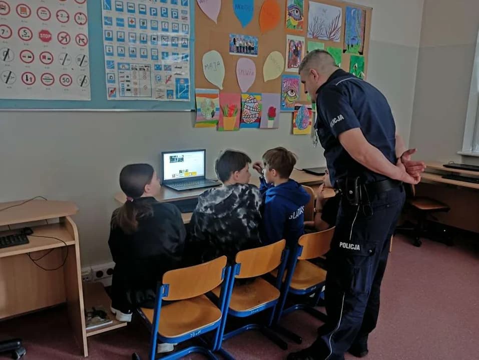 Ten sam turniej w czterech różnych szkołach. Mamy wyniki gminnych etapów Turnieju o Bezpieczeństwie w Ruchu Drogowym [ZDJĘCIA]