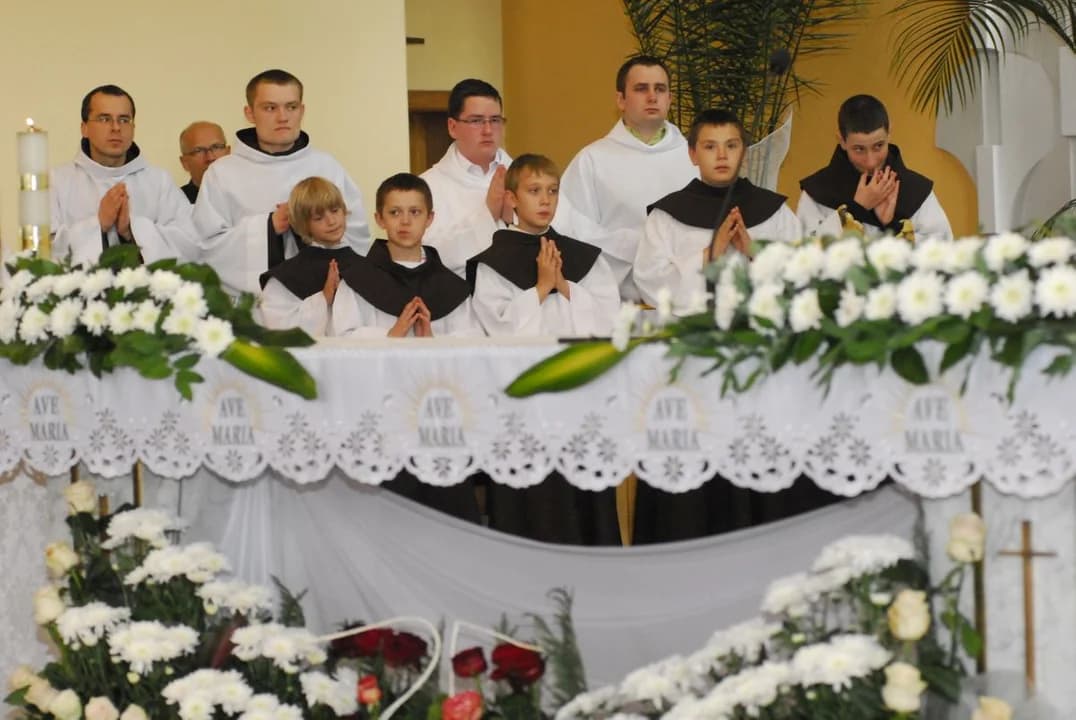 Rozpoczyna się świętowanie 90-lecia franciszkanów. Inauguracja w niedzielę w Jarocinie — zdjęcie 6 z 93