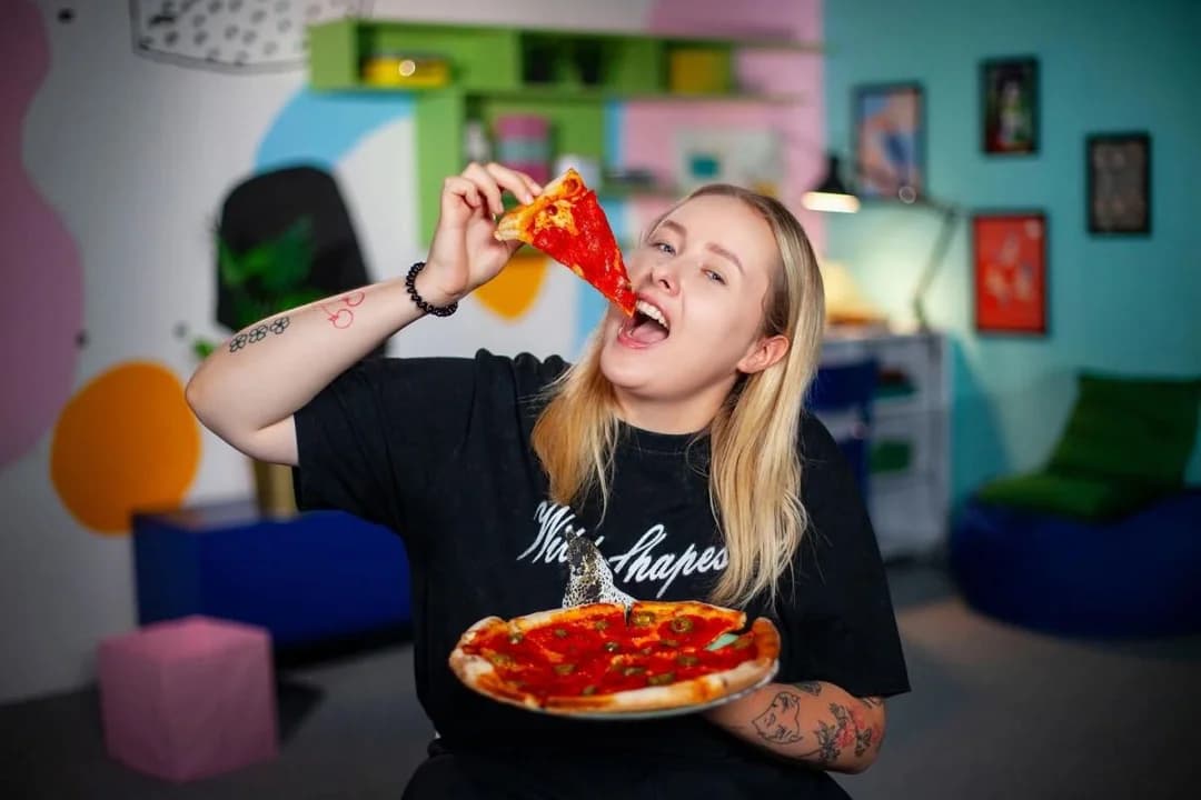 Paulina Owczarska bierze udział w programie "Kanapowcy 5" — zdjęcie 1 z 11
