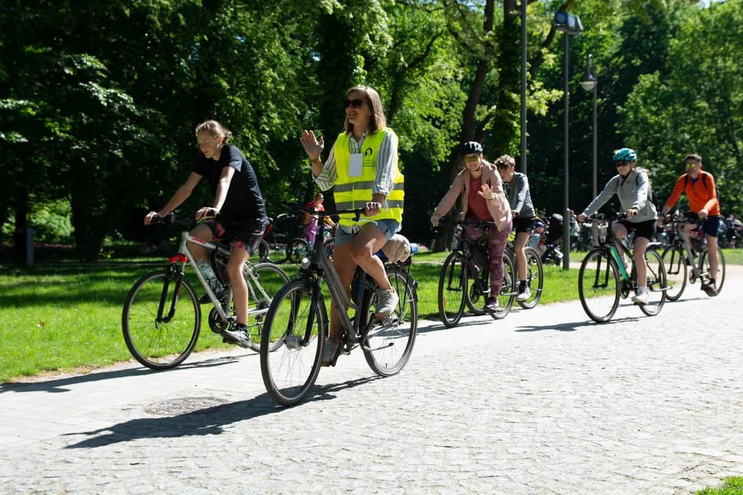 Cykliści pedałowali na „Odjazdowym Bibliotekarzu”