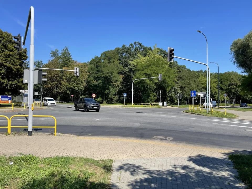 Na jakim etapie jest przebudowa DK 15 i DK 12 w Jarocinie?