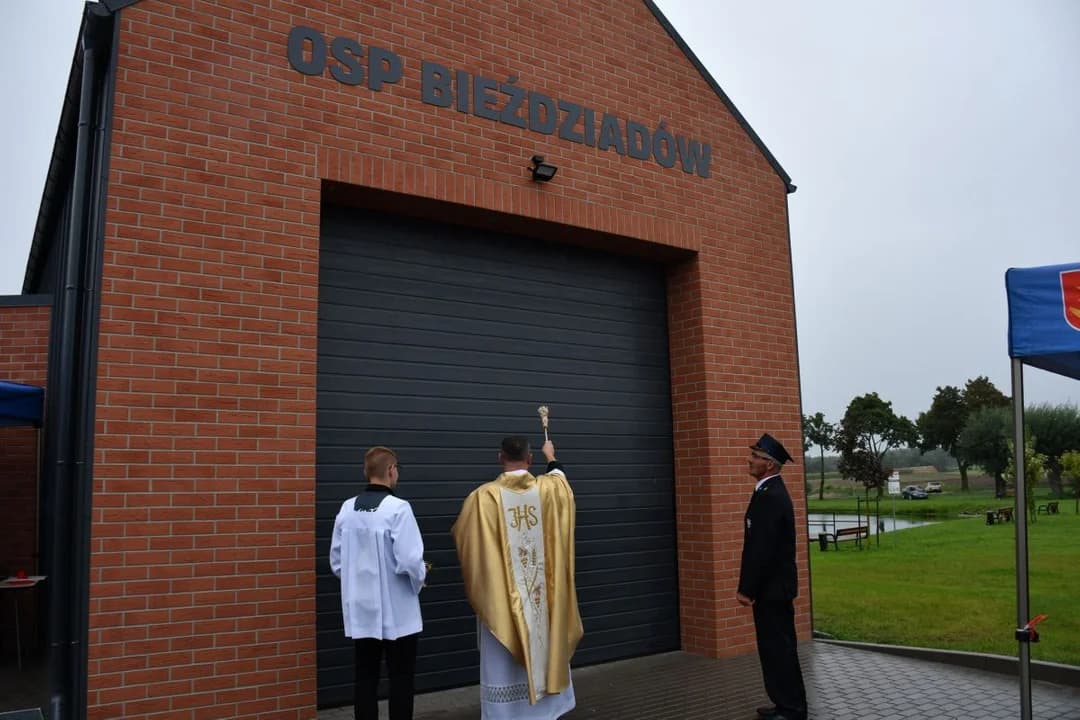 Dzięki rządowemu wsparciu wszystkie remizy OSP w gminie Żerków zyskały [ZDJĘCIA]