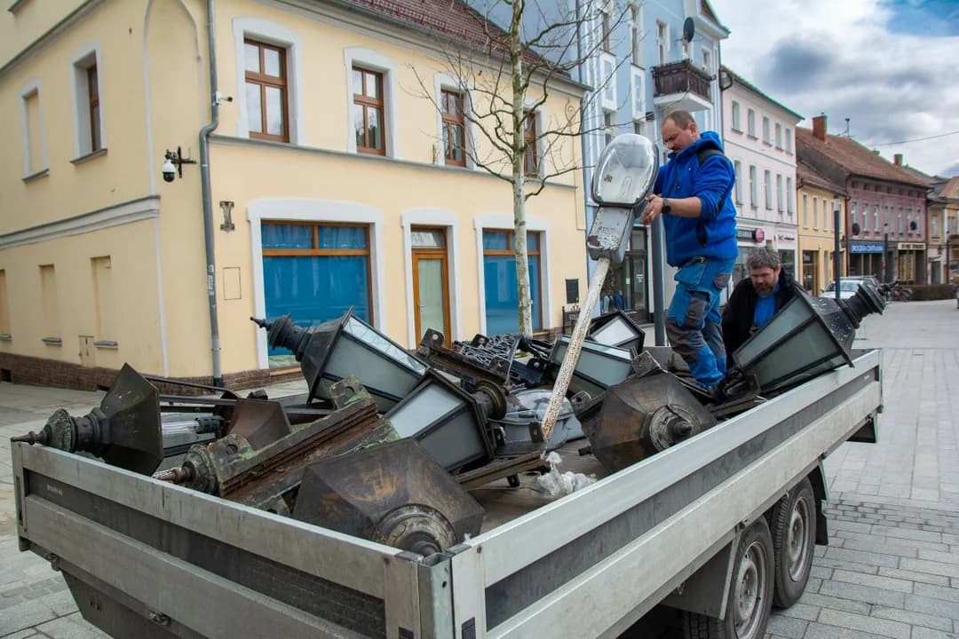 Stylowe latarnie zniknęły z centrum miasta. Burmistrz nie kryje oburzenia — zdjęcie 1 z 14