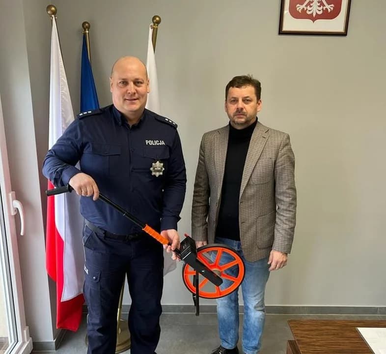 Parawany i drogomierz dla jarocińskiej policji