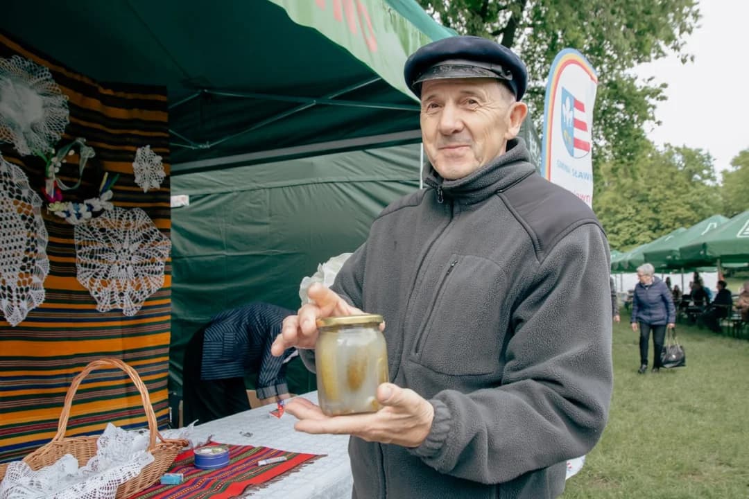 Muzyka, taniec i regionalne smaki. Tak wyglądała Biesiada Jarocińsko-Opoczyńska [ZDJĘCIA] — zdjęcie 6 z 60