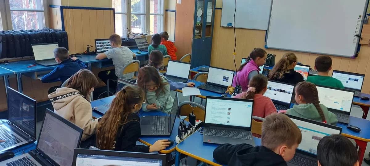 Programowanie i nauka o ptakach w SP2 w Jarocinie