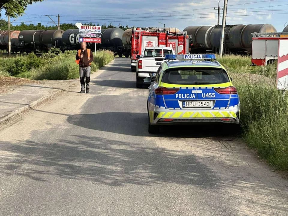 Po wypadku w Witaszycach, pytamy PKP PLK o bezpieczeństwo na przejeździe. Rzecznik: Kierowca nie uniknie konsekwencji [ZDJĘCIA] — zdjęcie 5 z 20