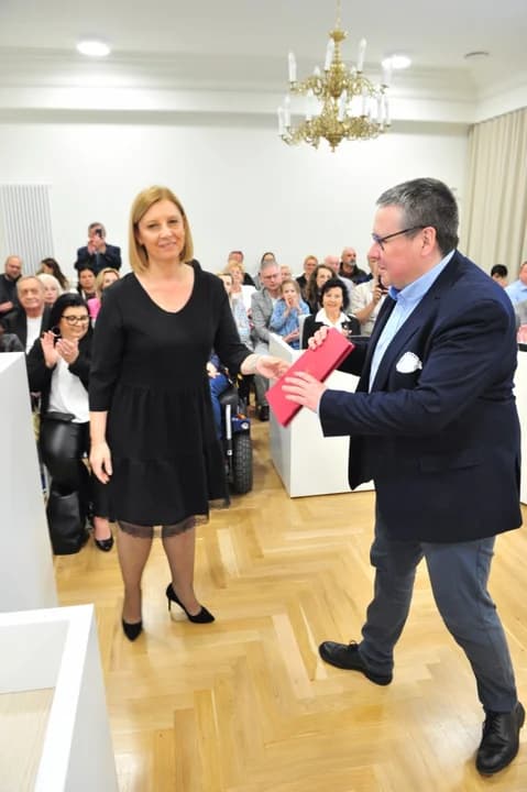 Było dwóch kandydatów na sekretarza gminy Jarocin. Komisja konkursowa postawiła na Roberta Kaźmierczaka