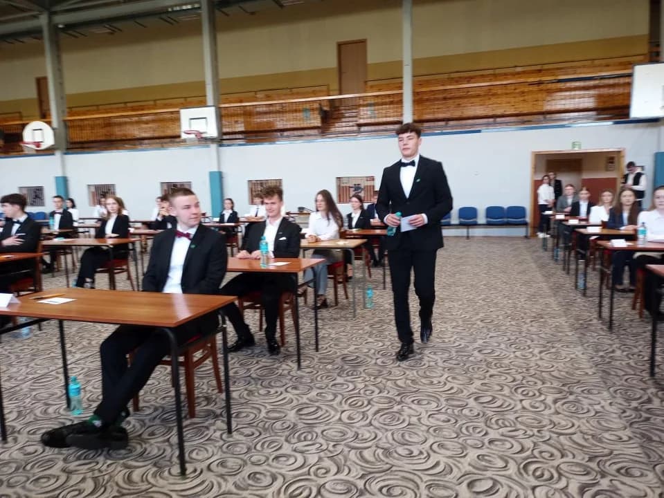 Matura 2025 Liceum Ogólnokształcące w Jarocinie — zdjęcie 1 z 27