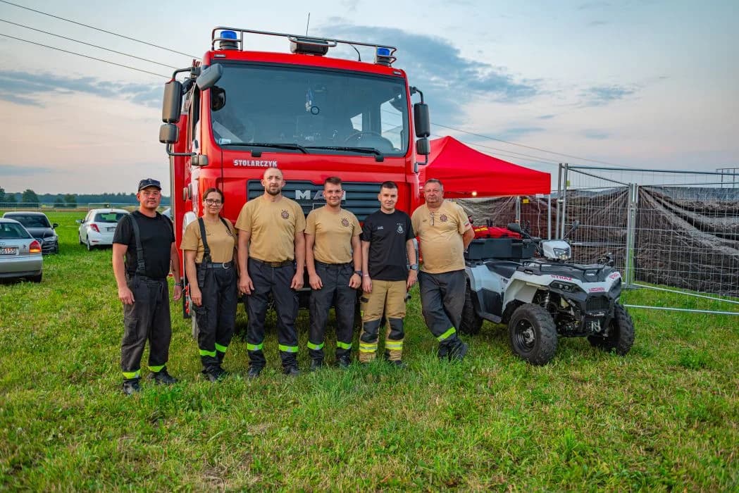ZDJĘCIA. Tak wyglądała praca służb na Jarocin Festiwal 2026. Policja i strażacy ujawniają kulisy — zdjęcie 5 z 66