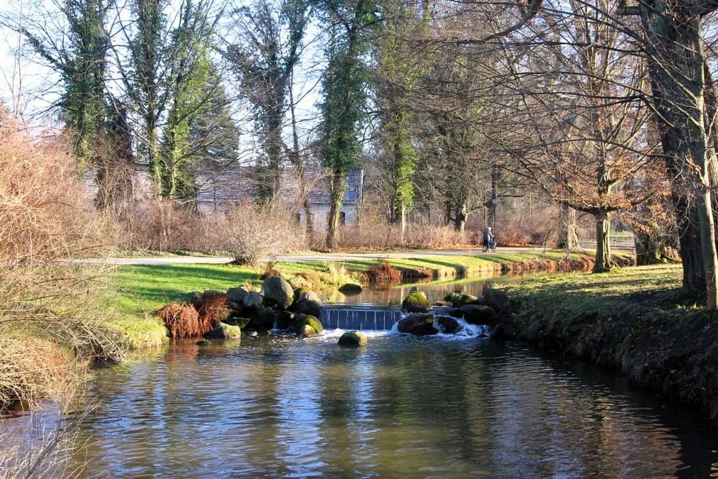 To jeden z najpiękniejszych parków w Europie. Ma ponad 700 hektarów [ZDJĘCIA] — zdjęcie 4 z 88