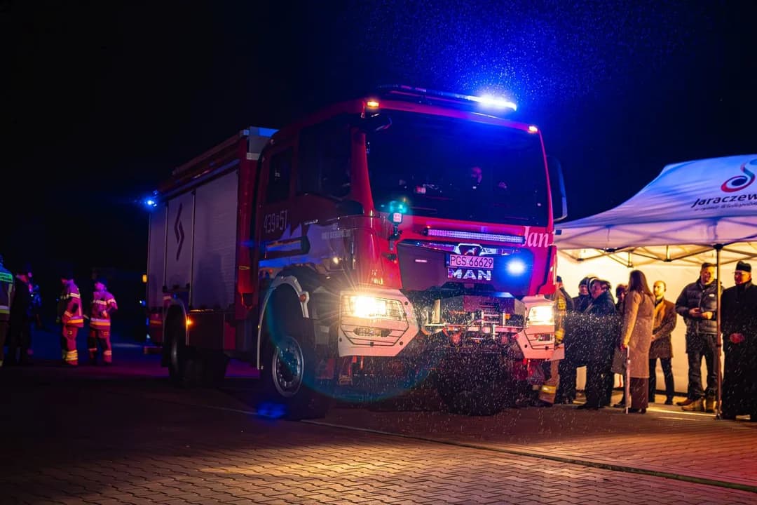 Przekazanie wozu bojowego dla OSP Jaraczewo