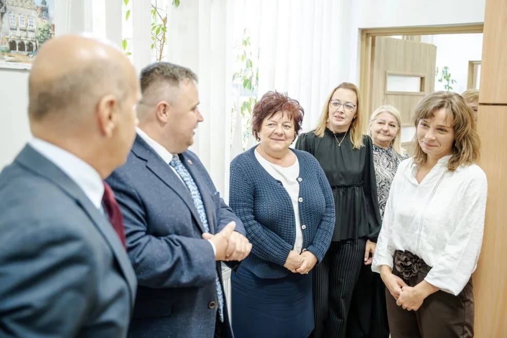 Nauczyciele z nagrodami burmistrza Jaraczewo — zdjęcie 1 z 12
