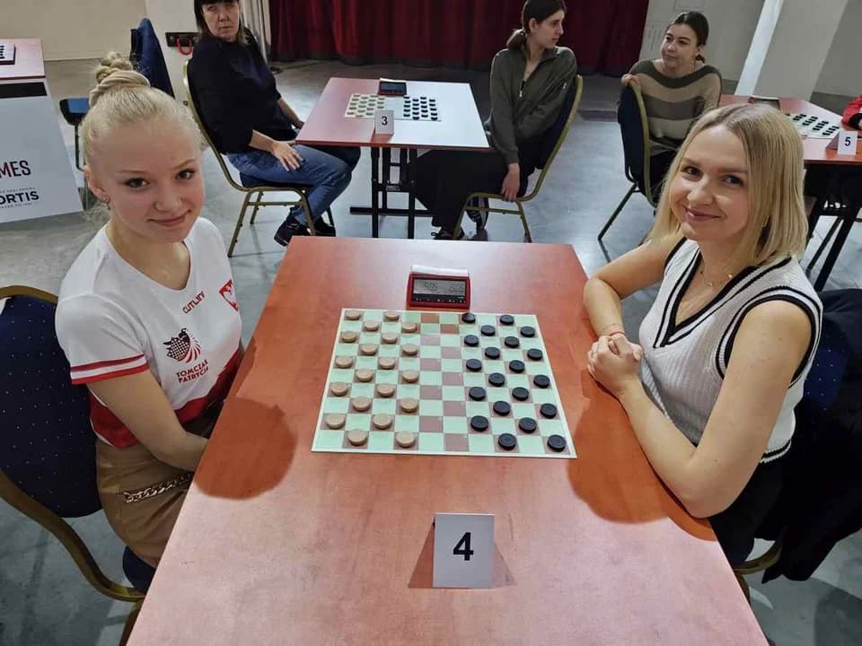Komorzanka na XII Mistrzostwach Świata Kobiet w warcabach 100-polowych w grze aktywnej — zdjęcie 3 z 3