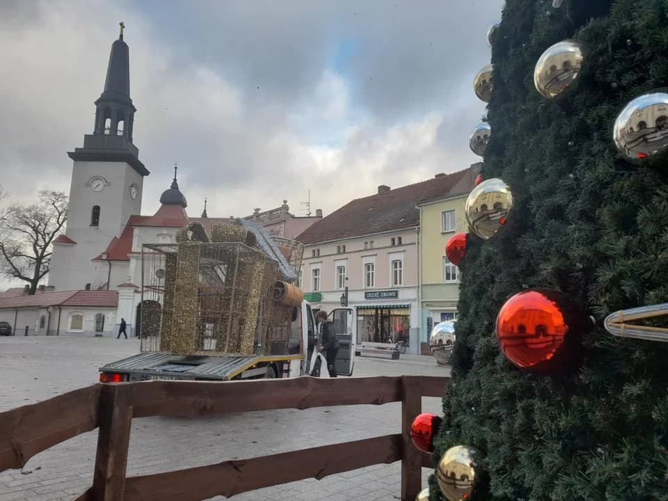 To już koniec świątecznego klimatu na rynku w Jarocinie — zdjęcie 2 z 9
