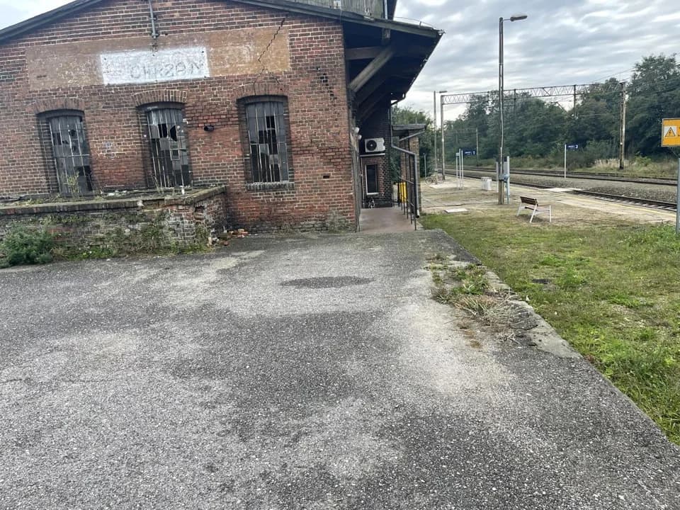 Stacja PKP Żerków w Chrzanie