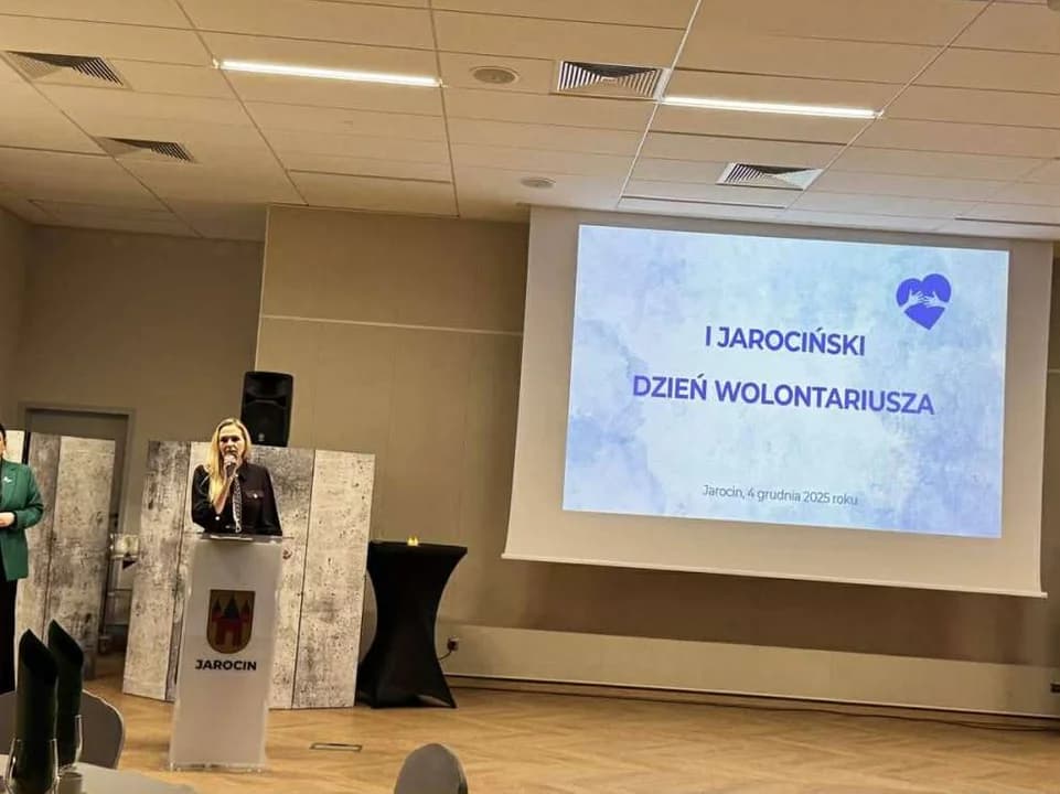 Gala z okazji Jarocińskiego Dnia Wolontariusza — zdjęcie 5 z 43