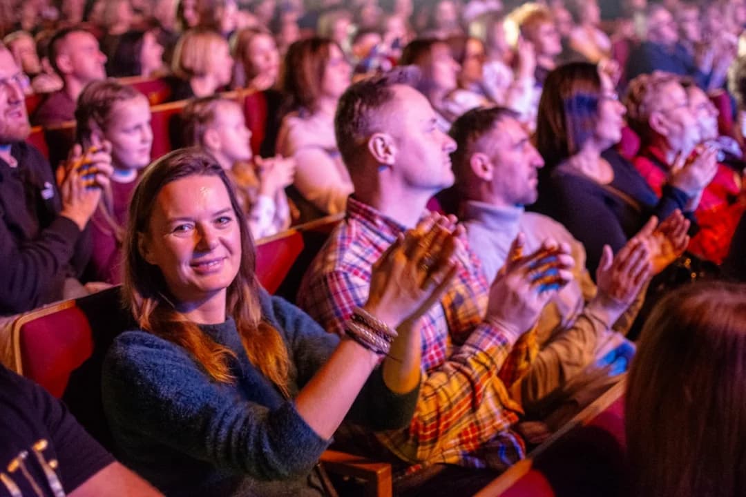 Koncert Filipa Mettlera w JOK Jarocin — zdjęcie 3 z 39