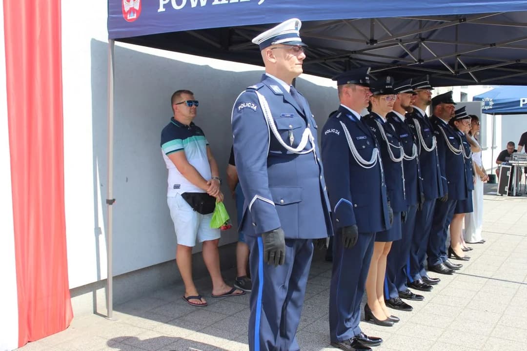 Święto Policji w Jarocinie. Policjanci odebrali awanse, padła ważna zapowiedź na 2027 rok