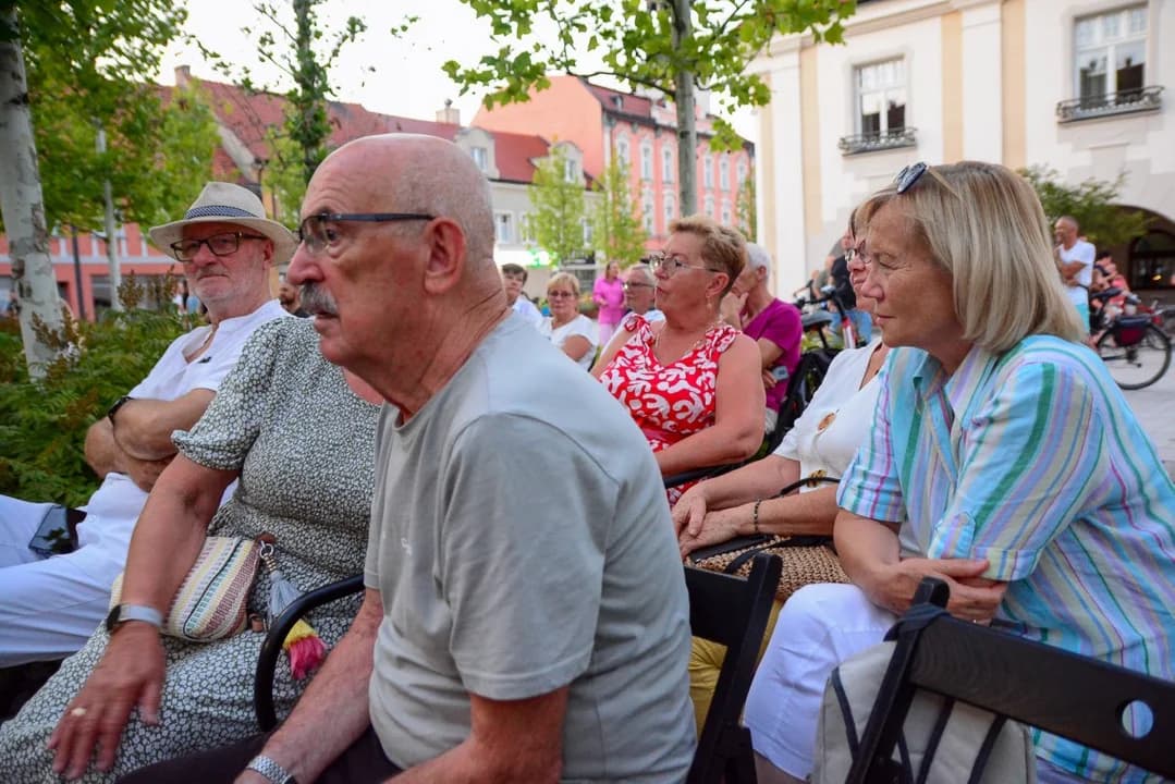 Letnie Brzmienia Jarocina. Marta Mąka i zespół Senders stworzyli wyjątkowe widowisko [ZDJĘCIA]